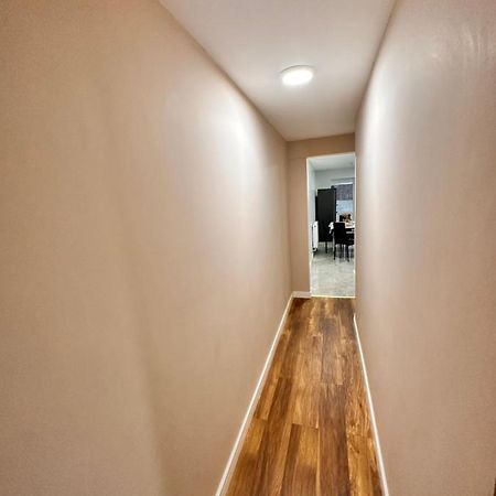 Canary Wharf Single Double And En-Suite Rooms Λονδίνο Εξωτερικό φωτογραφία