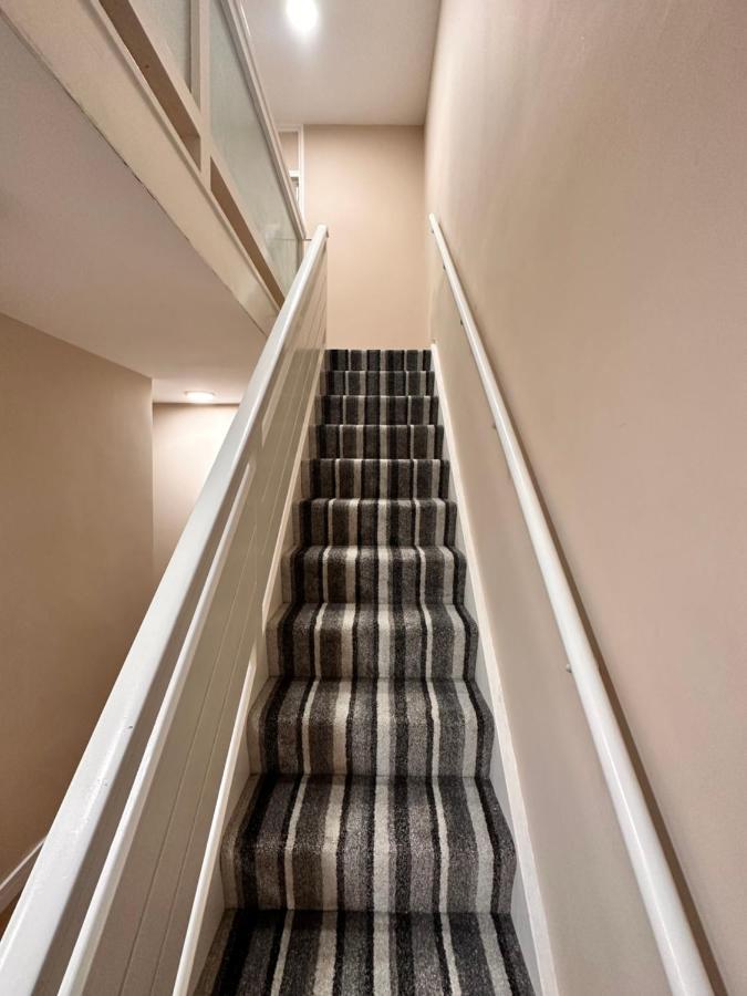 Canary Wharf Single Double And En-Suite Rooms Λονδίνο Εξωτερικό φωτογραφία