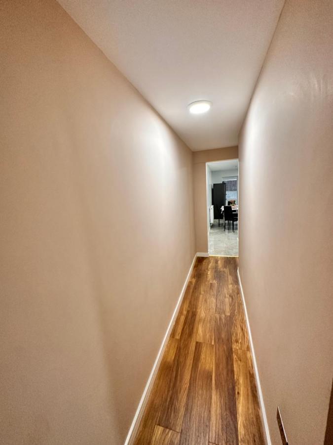 Canary Wharf Single Double And En-Suite Rooms Λονδίνο Εξωτερικό φωτογραφία