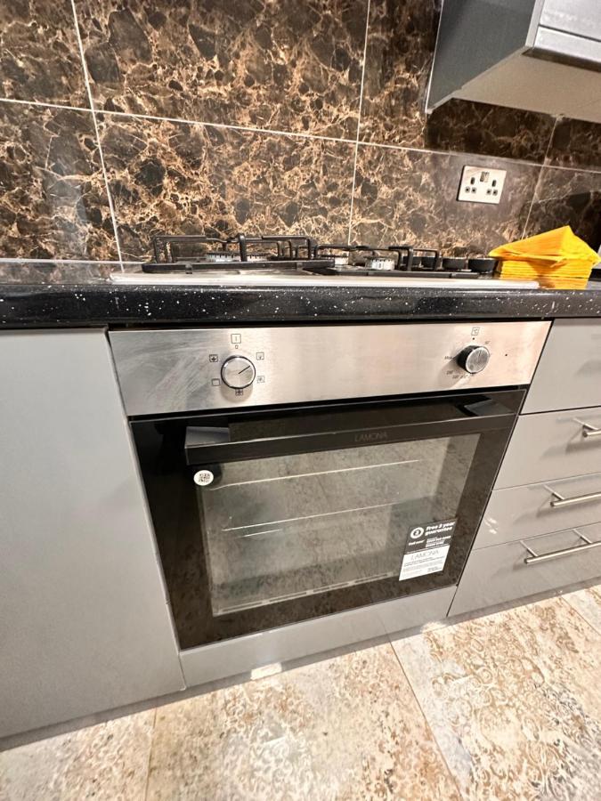 Canary Wharf Single Double And En-Suite Rooms Λονδίνο Εξωτερικό φωτογραφία