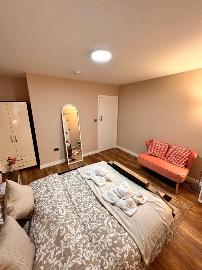Canary Wharf Single Double And En-Suite Rooms Λονδίνο Εξωτερικό φωτογραφία