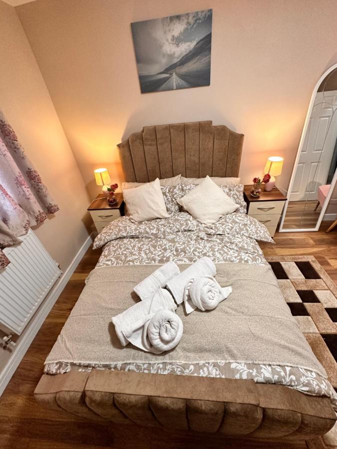 Canary Wharf Single Double And En-Suite Rooms Λονδίνο Εξωτερικό φωτογραφία