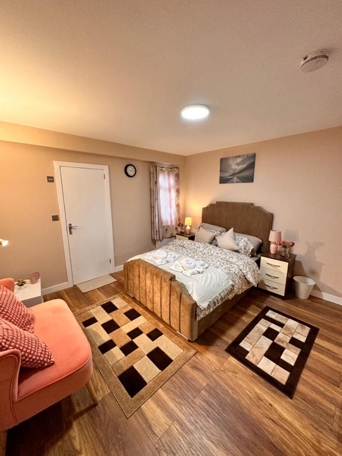 Canary Wharf Single Double And En-Suite Rooms Λονδίνο Εξωτερικό φωτογραφία