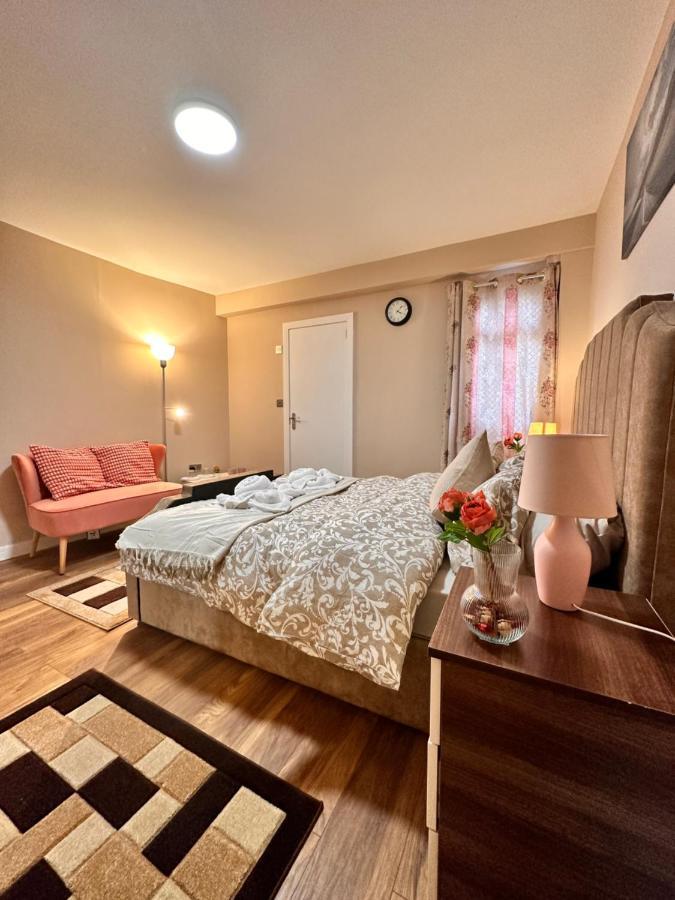 Canary Wharf Single Double And En-Suite Rooms Λονδίνο Εξωτερικό φωτογραφία