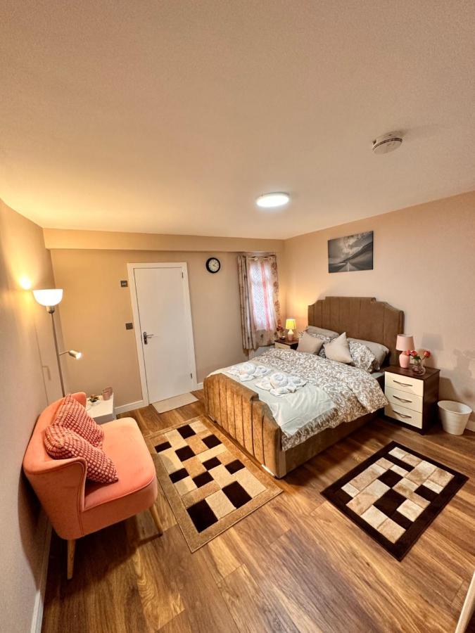 Canary Wharf Single Double And En-Suite Rooms Λονδίνο Εξωτερικό φωτογραφία